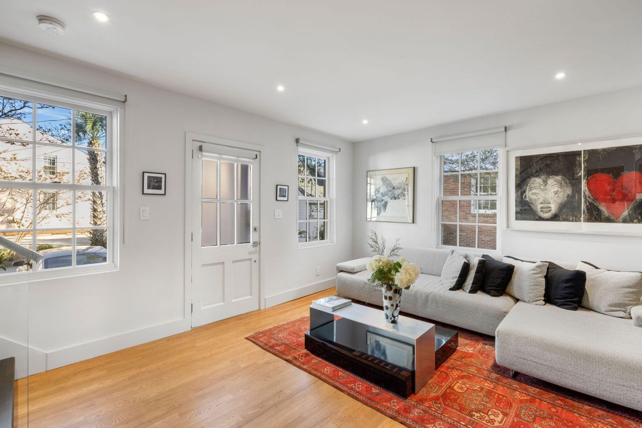 301 Broad Street Photo 7