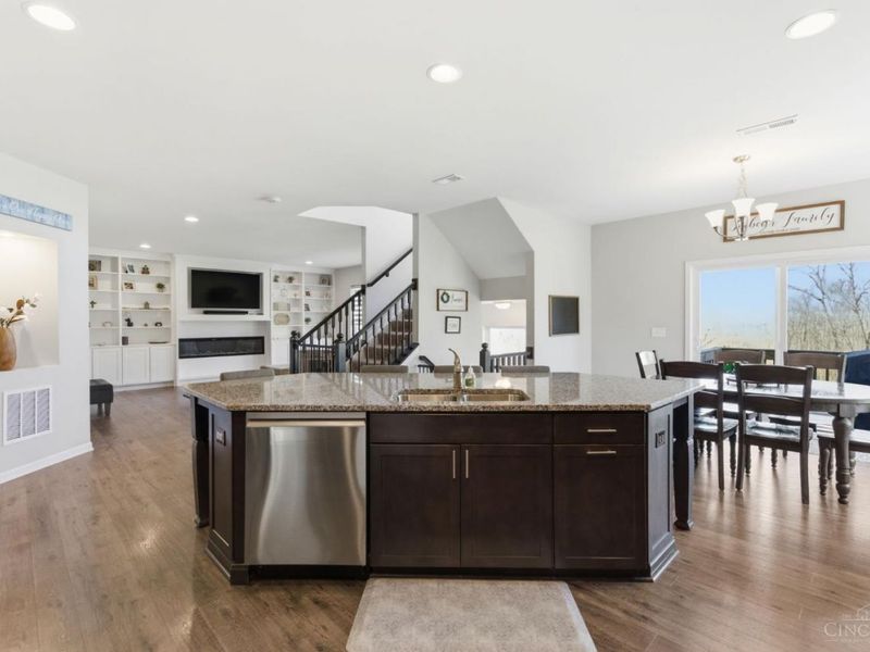 5089 Greenshire Drive, Green Township, OH 45002 Photo 9