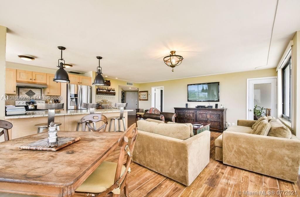 1500 Presidential Way, Unit 804, West Palm Beach, FL 33401 Photo