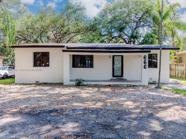 666 NE 164th Ter, Miami, FL 33162 Photo