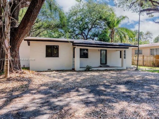 666 NE 164th Ter, Miami, FL 33162 Photo