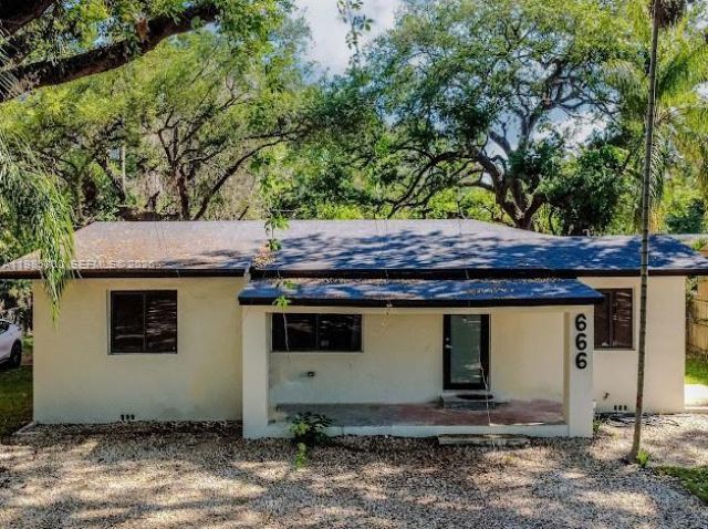 666 NE 164th Ter, Miami, FL 33162 Photo