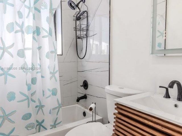 666 NE 164th Ter, Miami, FL 33162 Photo