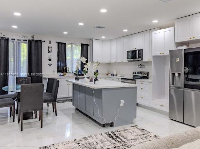 666 NE 164th Ter, Miami, FL 33162 Photo