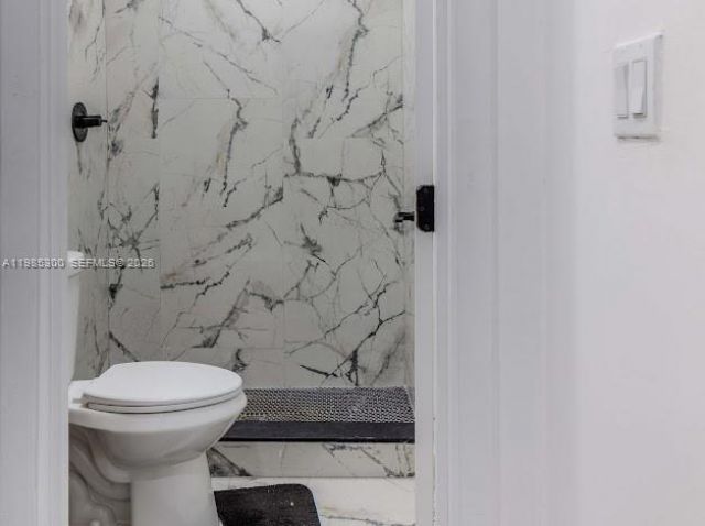 666 NE 164th Ter, Miami, FL 33162 Photo