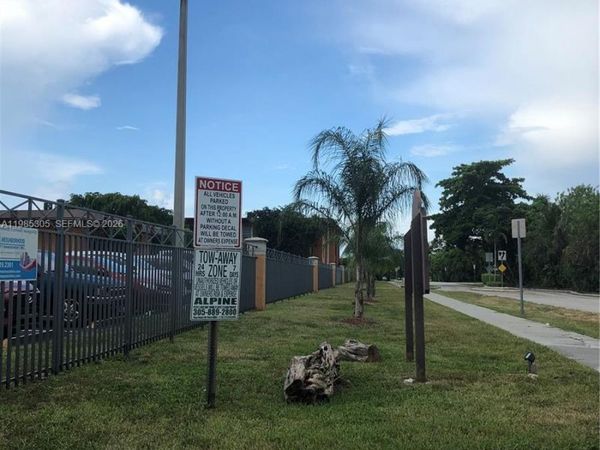 9467 SW 76th St , Unit Q3, Miami, FL 33173