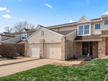 2319 Sandalwood Creek Court, Wildwood, MO 63038