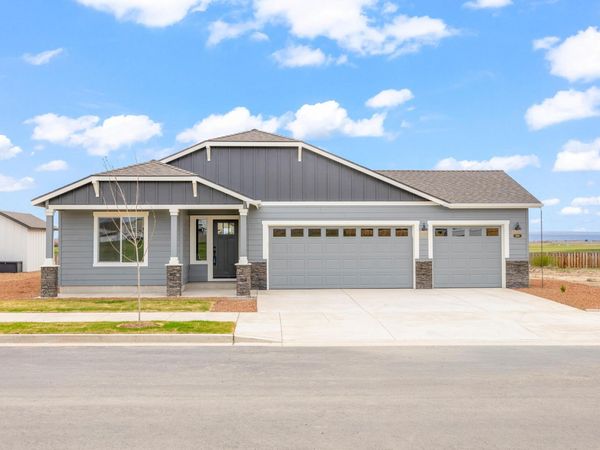 308 NW Monte Vista Avenue, Unit 26, Madras, OR 97741