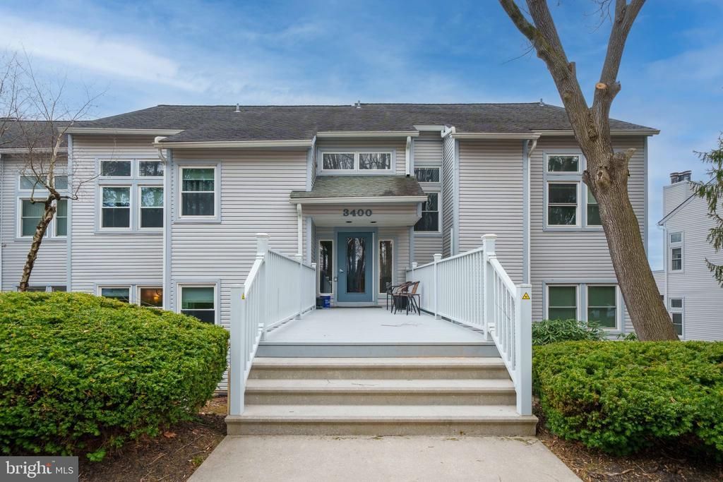 3405 Birch Circle, Unit 9, Wilmington, DE 19808 Main Photo