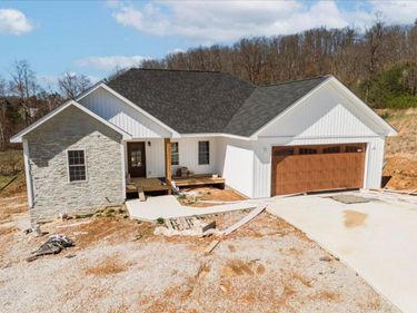 668 Laredo Drive, London, KY 40741