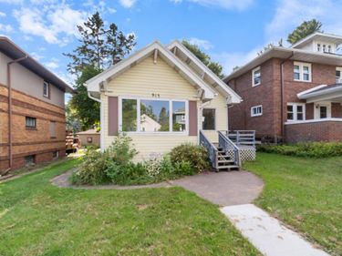 915 Grandview Avenue, Duluth, MN 55812