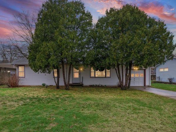 1419 Cambridge Drive, Champaign, IL 61821