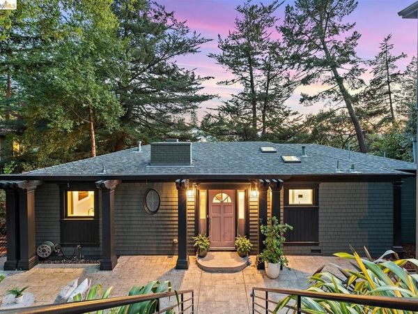 6272 Clive Avenue, Oakland, CA 94611