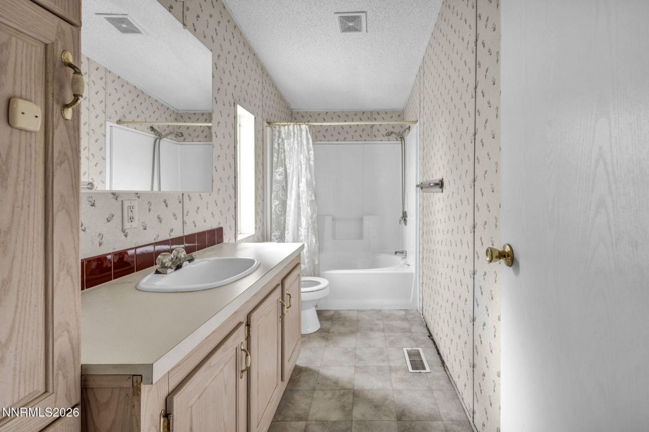 5107 Leon Drive, Sun Valley, NV 89433 Photo