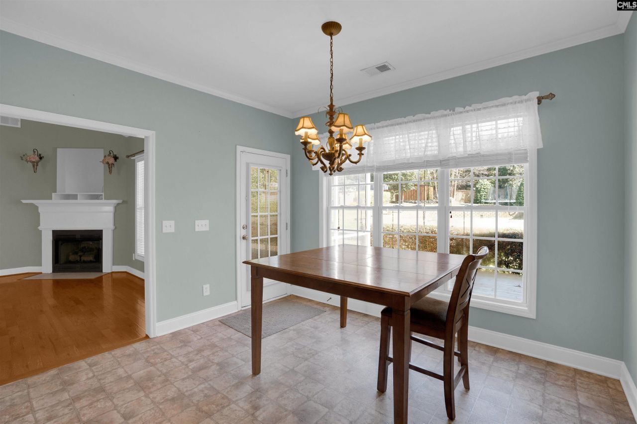 238 N Haigs Creek Photo 12