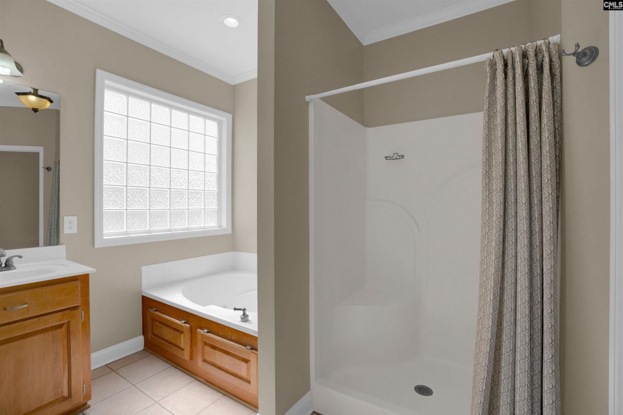 238 N Haigs Creek Photo 19