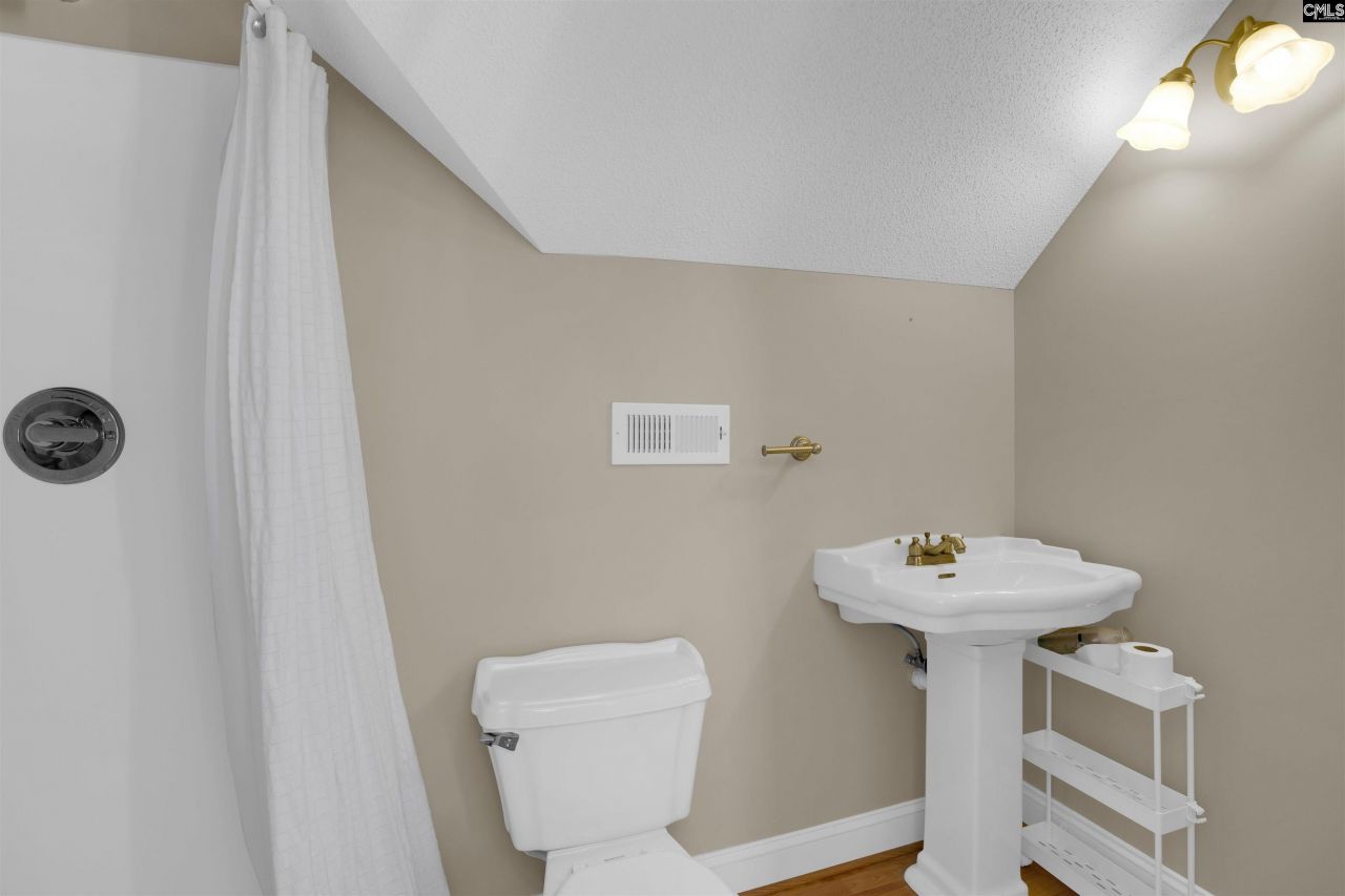 238 N Haigs Creek Photo 28