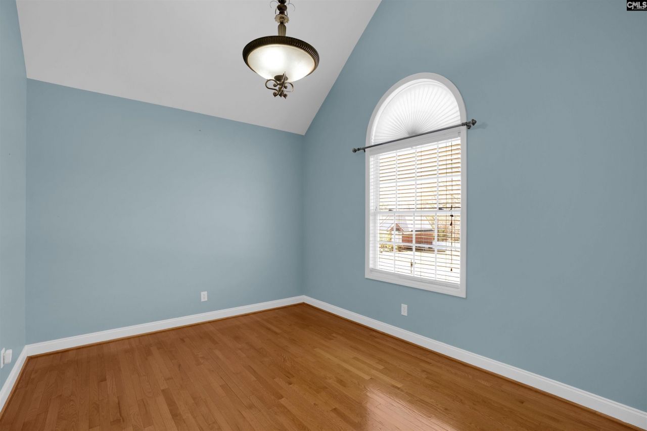 238 N Haigs Creek Photo 6