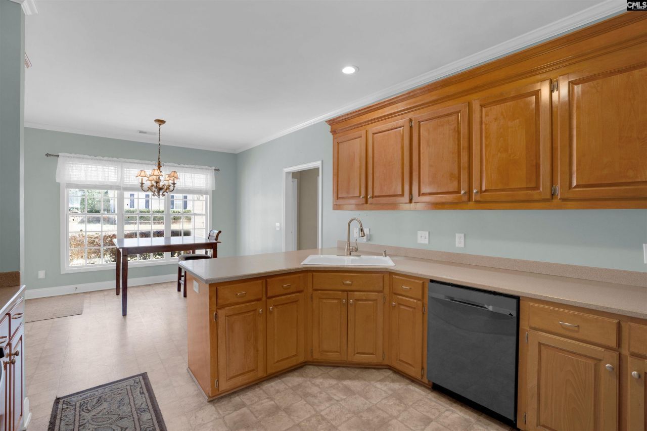 238 N Haigs Creek Photo 8