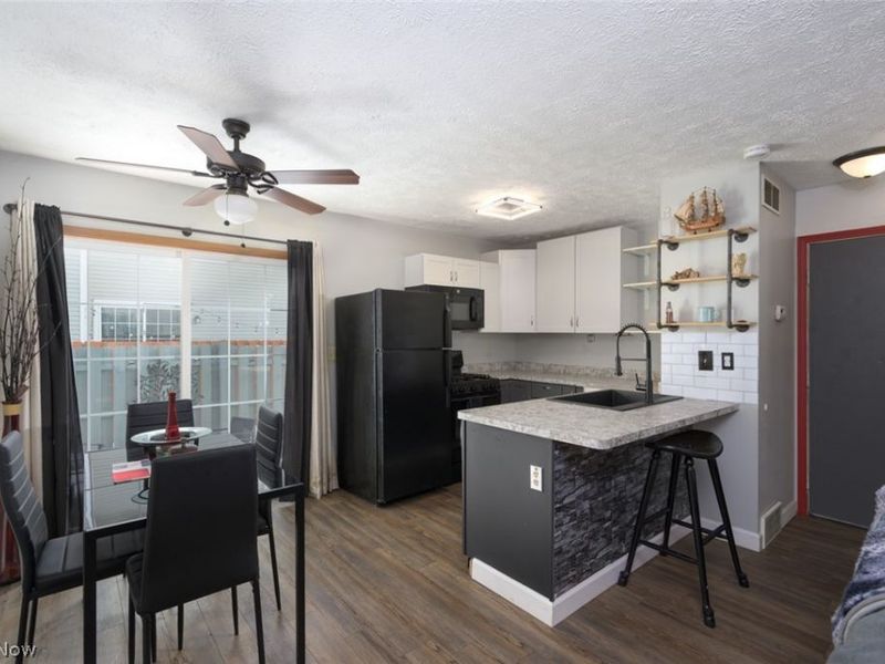 3204 Deer Trail, Unit D, Cortland, OH 44410 Photo 10