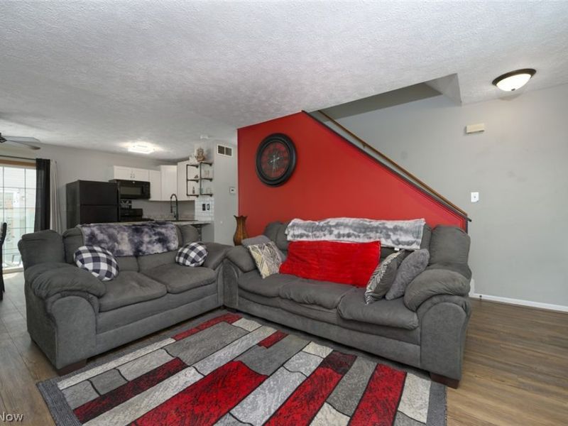 3204 Deer Trail, Unit D, Cortland, OH 44410 Photo 7