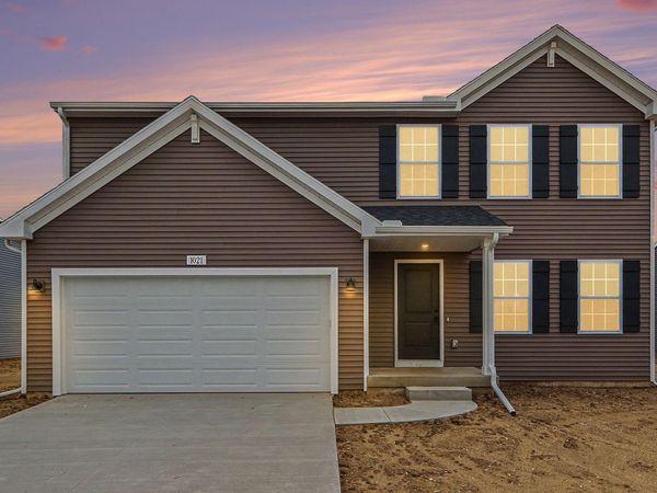 1021 Foxglove Avenue, Vicksburg, MI 49097