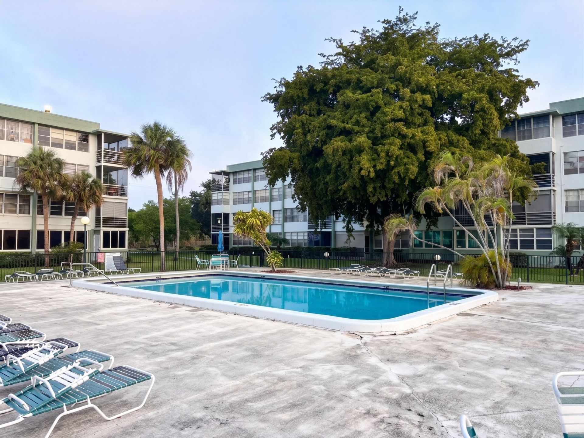 2741 Taft Street, Unit 403, Hollywood, FL 33020 Photo