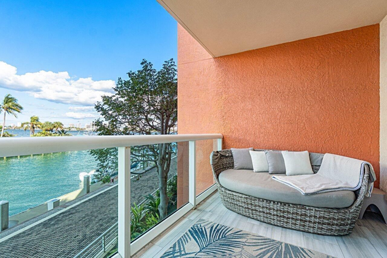 2650 Lake Shore Drive, Unit 201, Riviera Beach, FL 33404 Photo