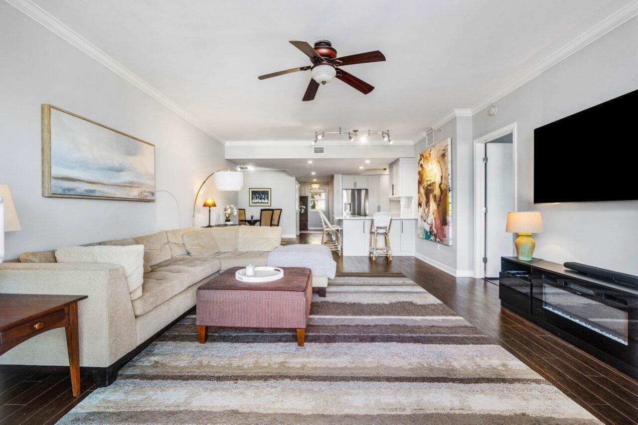 2650 Lake Shore Drive, Unit 201, Riviera Beach, FL 33404 Photo