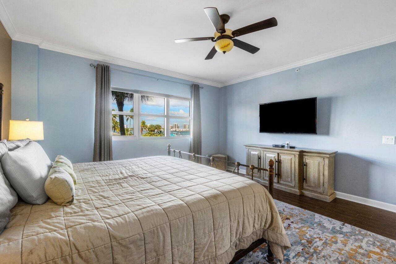 2650 Lake Shore Drive, Unit 201, Riviera Beach, FL 33404 Photo