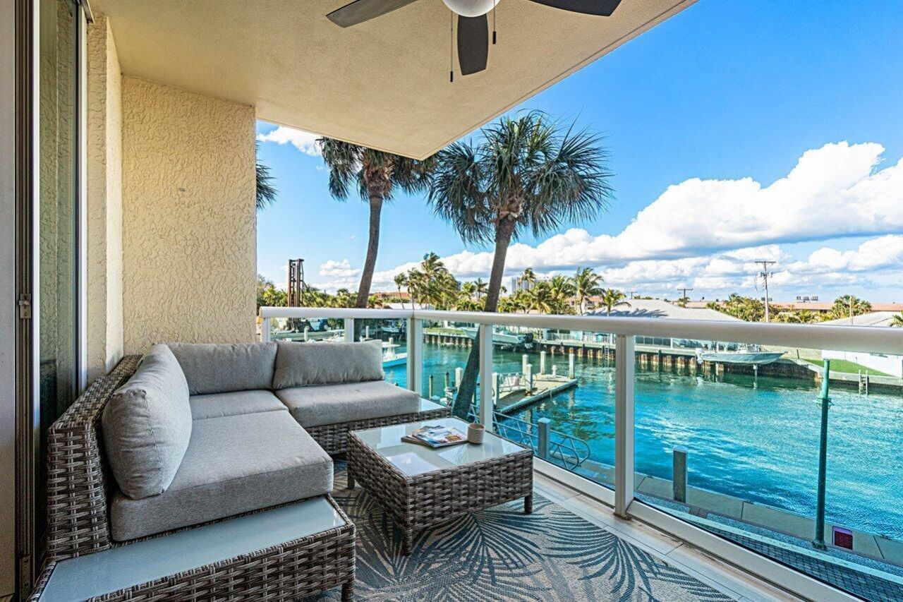 2650 Lake Shore Drive, Unit 201, Riviera Beach, FL 33404 Photo