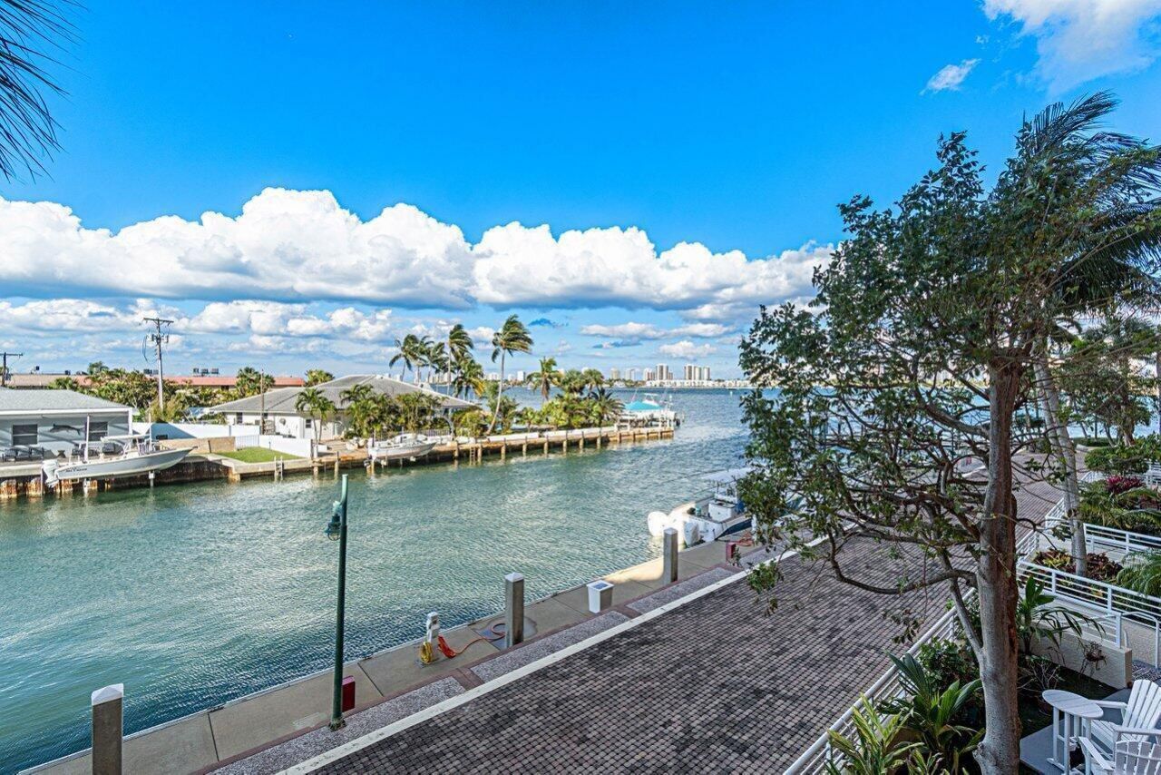 2650 Lake Shore Drive, Unit 201, Riviera Beach, FL 33404 Photo