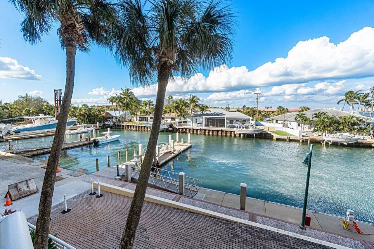 2650 Lake Shore Drive, Unit 201, Riviera Beach, FL 33404 Photo