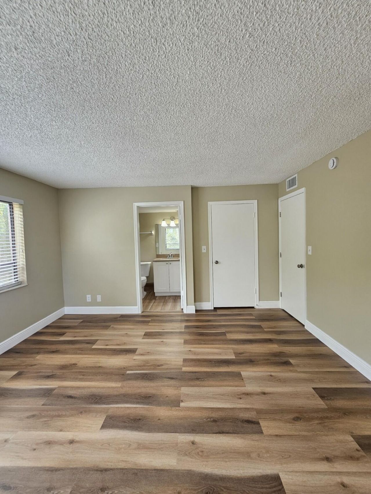 2050 N Congress Avenue, Unit 309, West Palm Beach, FL 33401 Photo