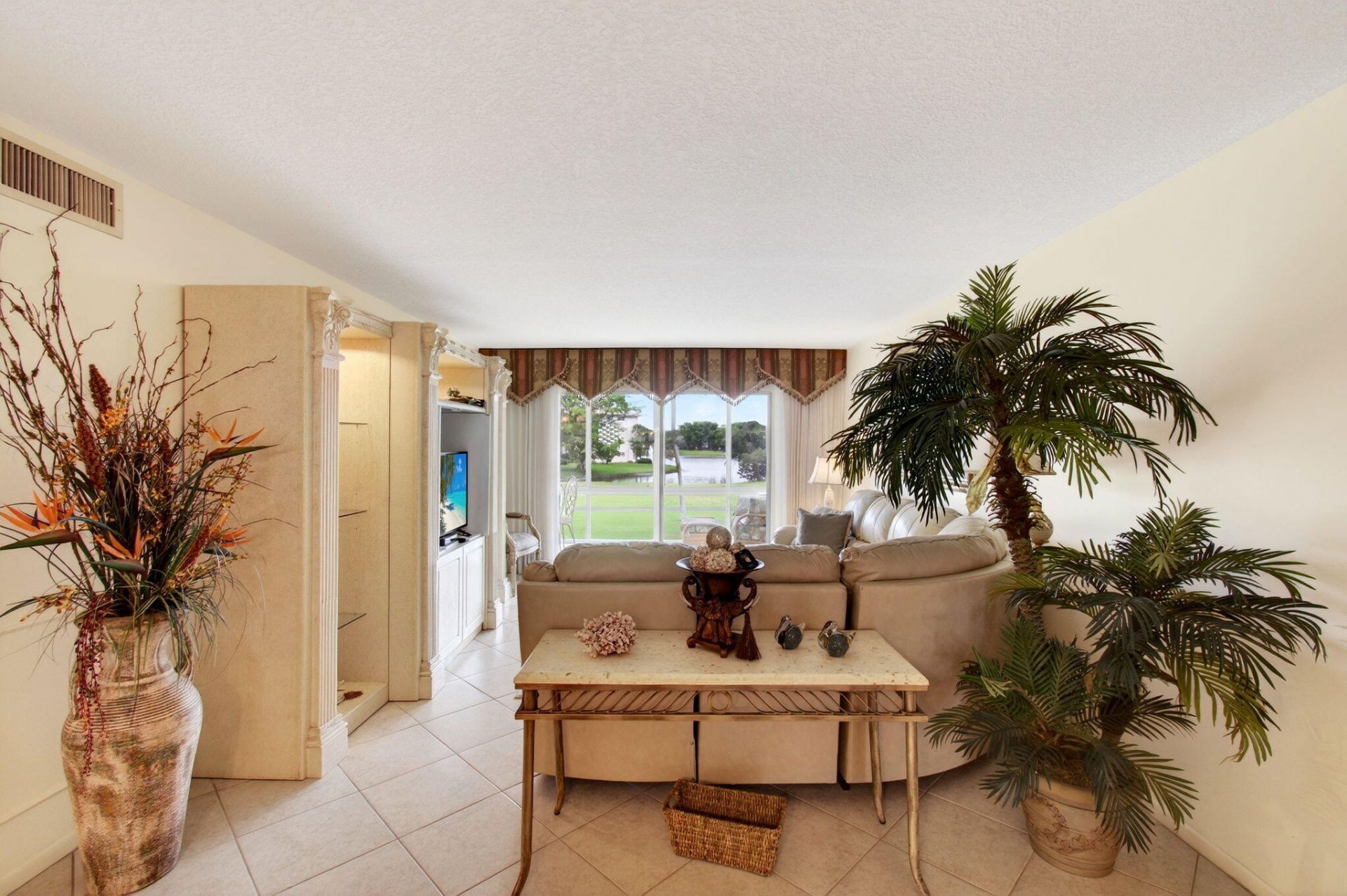 2902 Victoria Circle, Unit J-2, Coconut Creek, FL 33066 Photo