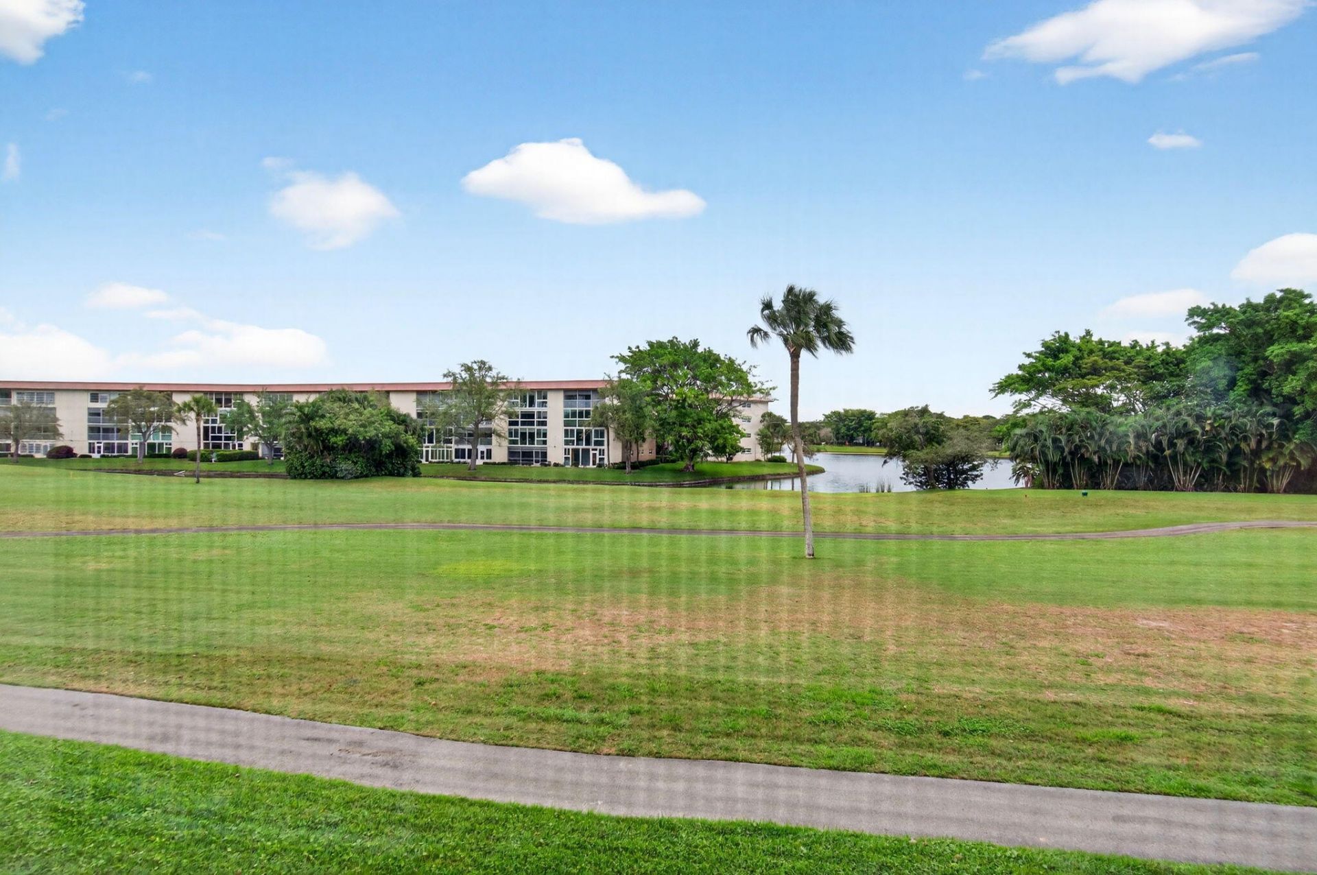 2902 Victoria Circle, Unit J-2, Coconut Creek, FL 33066 Photo