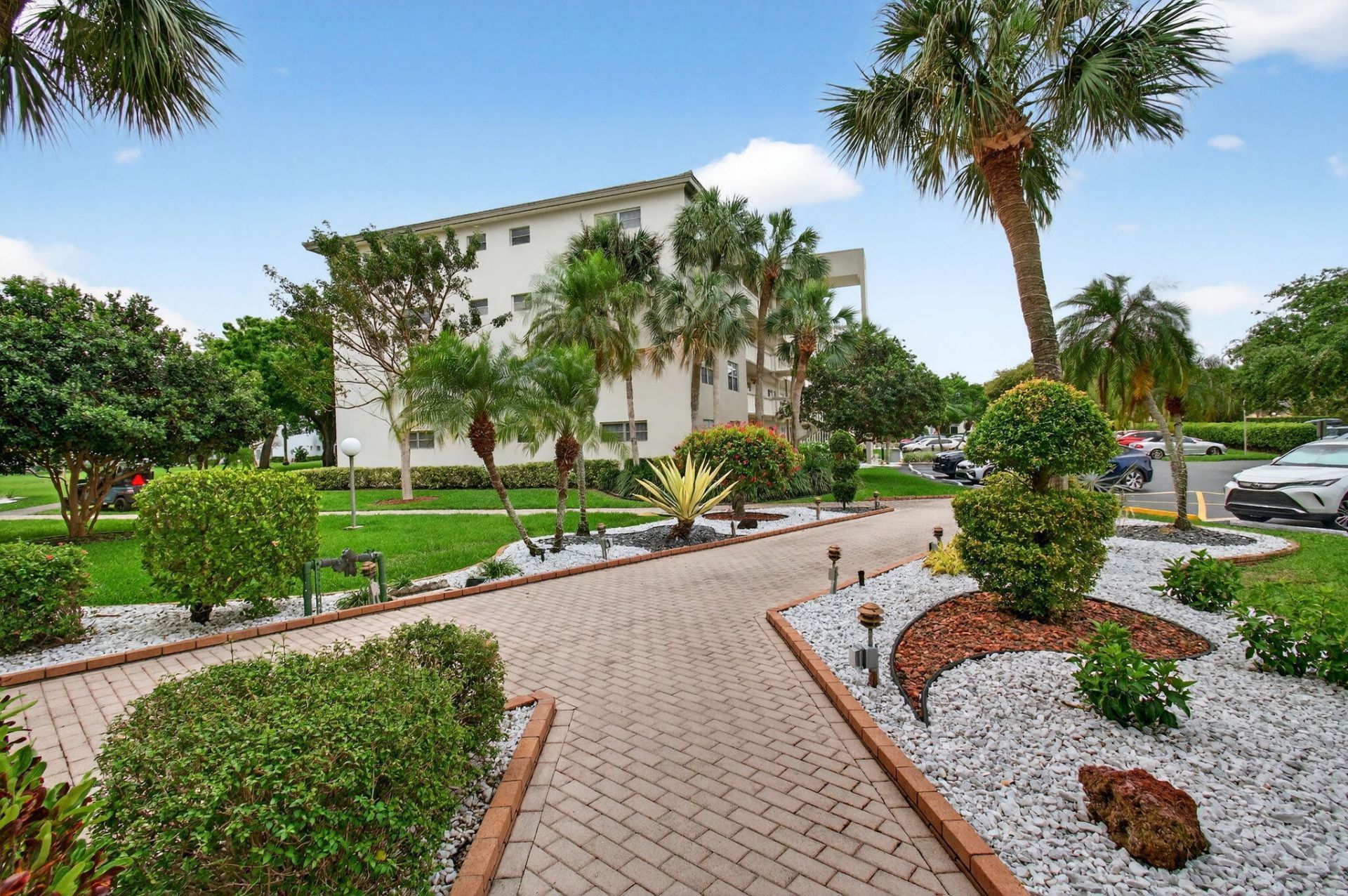 2902 Victoria Circle, Unit J-2, Coconut Creek, FL 33066 Photo