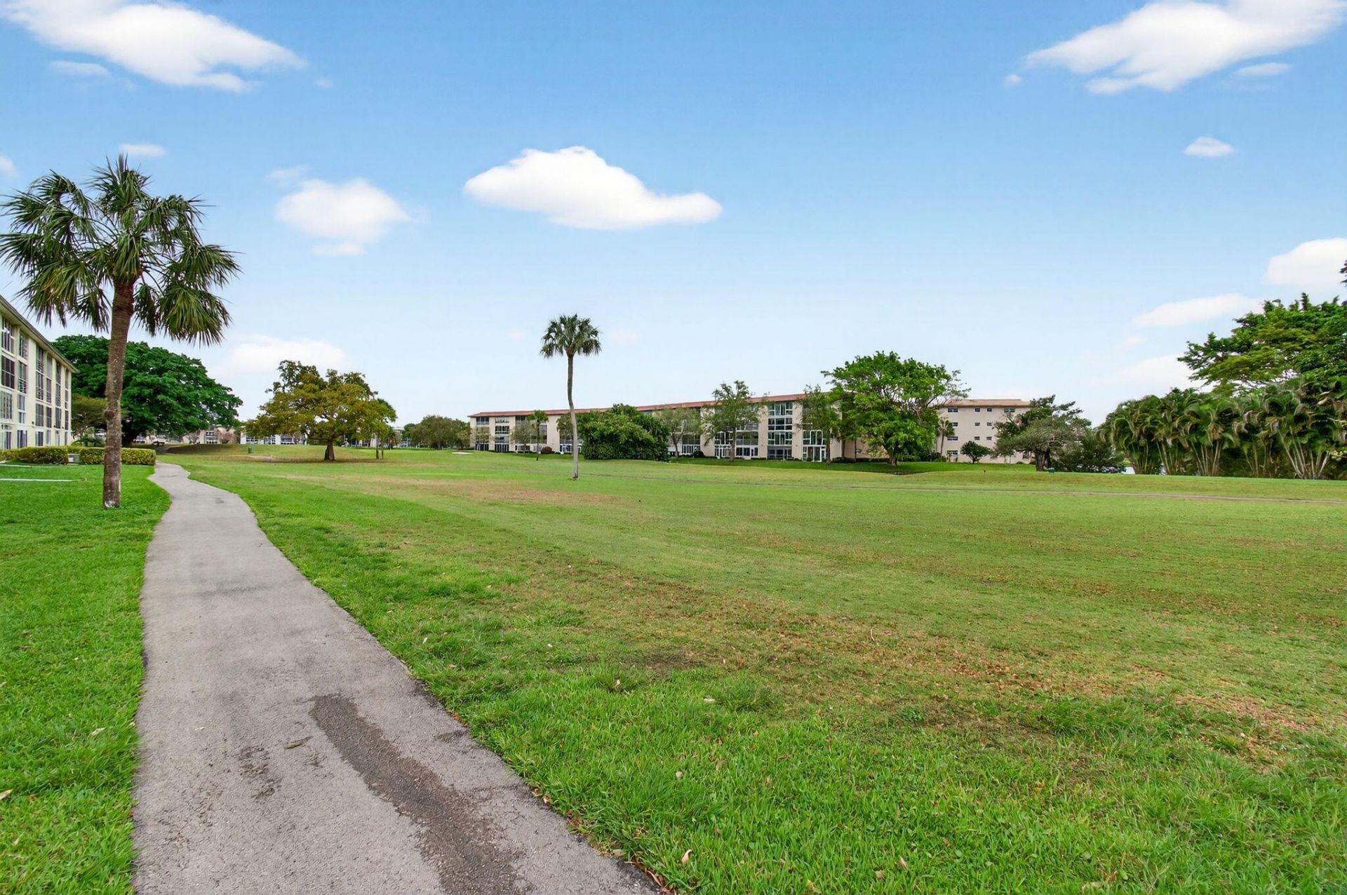 2902 Victoria Circle, Unit J-2, Coconut Creek, FL 33066 Photo