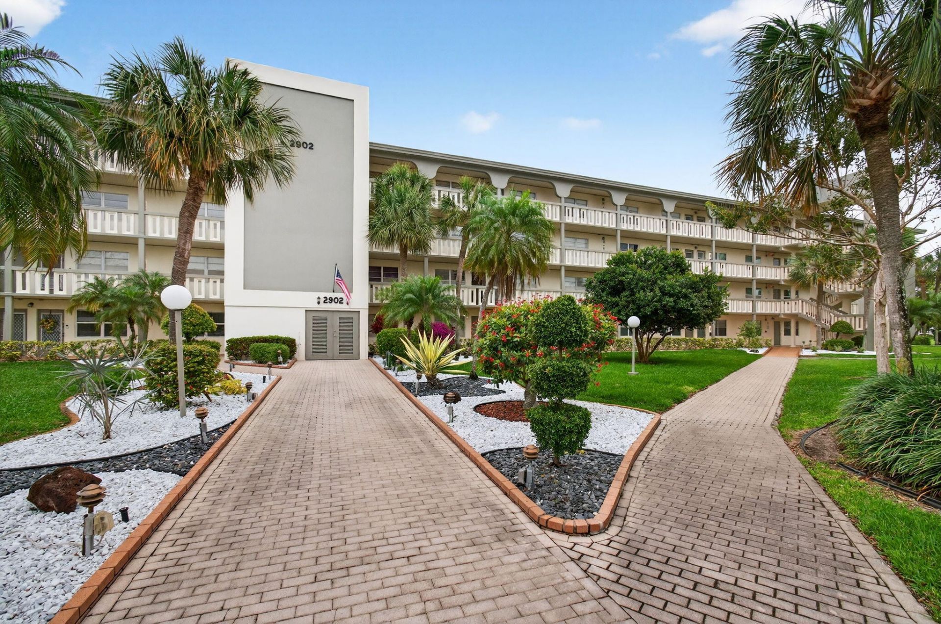 2902 Victoria Circle, Unit J-2, Coconut Creek, FL 33066 Photo