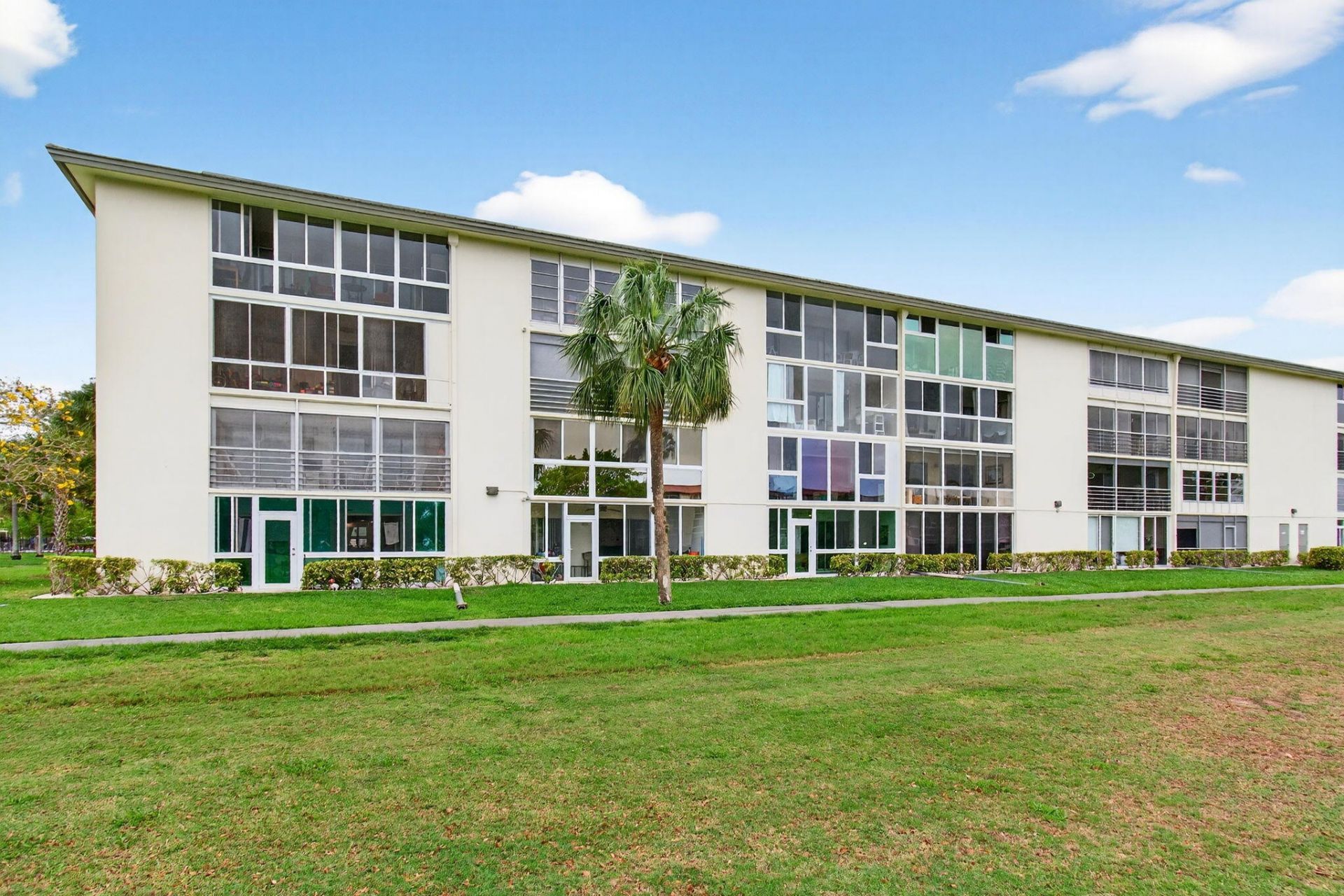 2902 Victoria Circle, Unit J-2, Coconut Creek, FL 33066 Photo