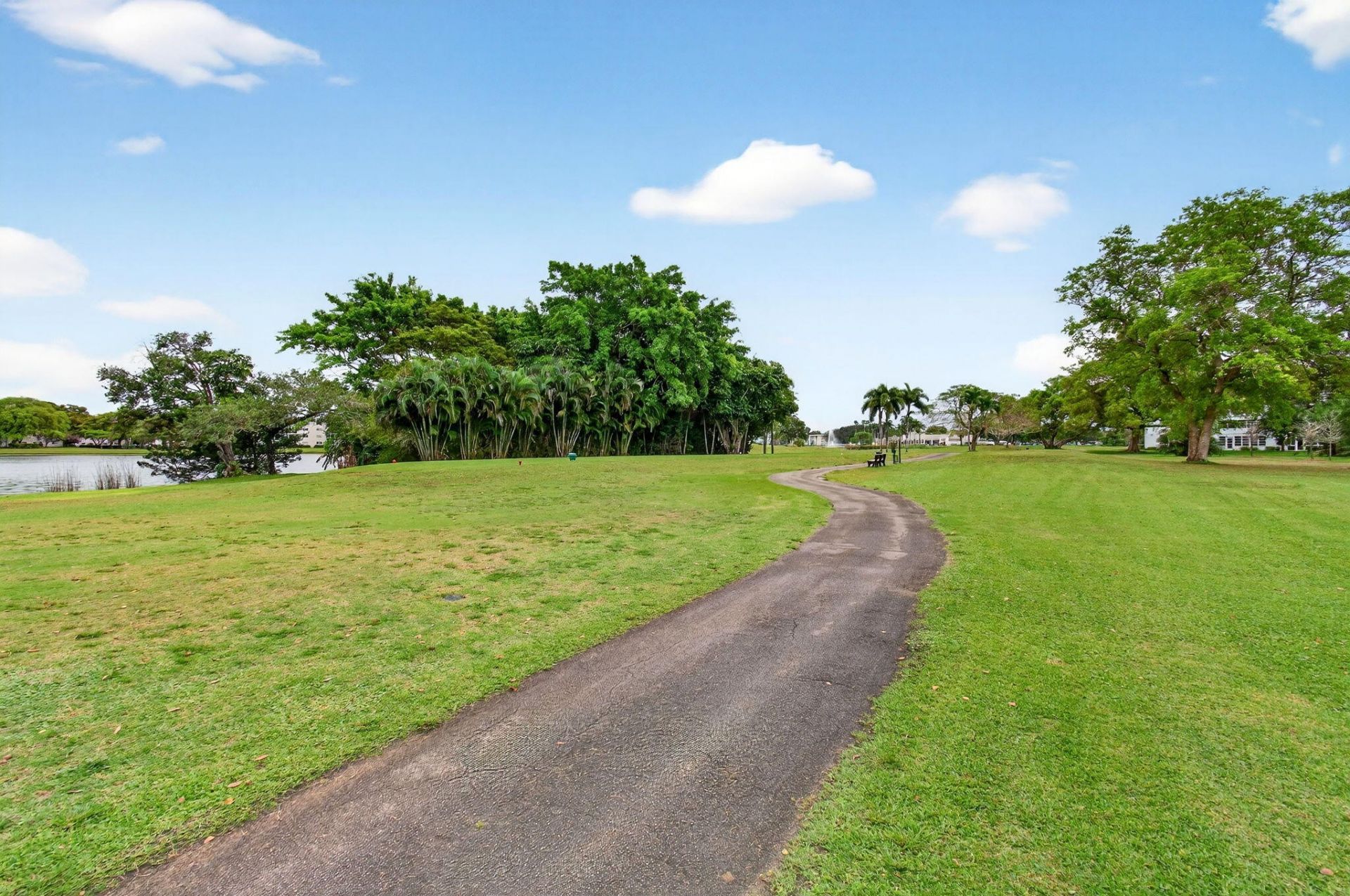 2902 Victoria Circle, Unit J-2, Coconut Creek, FL 33066 Photo