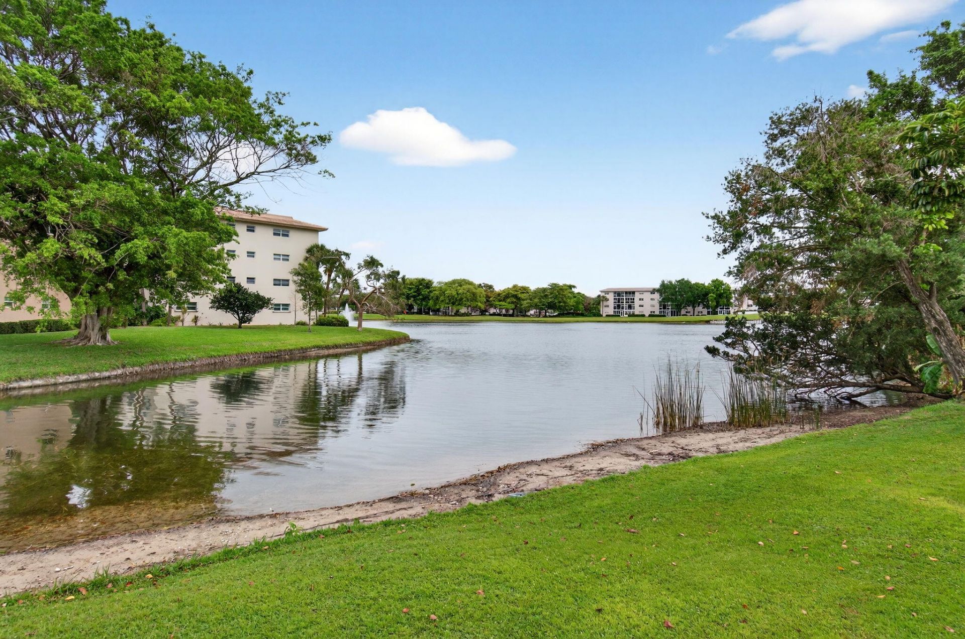2902 Victoria Circle, Unit J-2, Coconut Creek, FL 33066 Photo