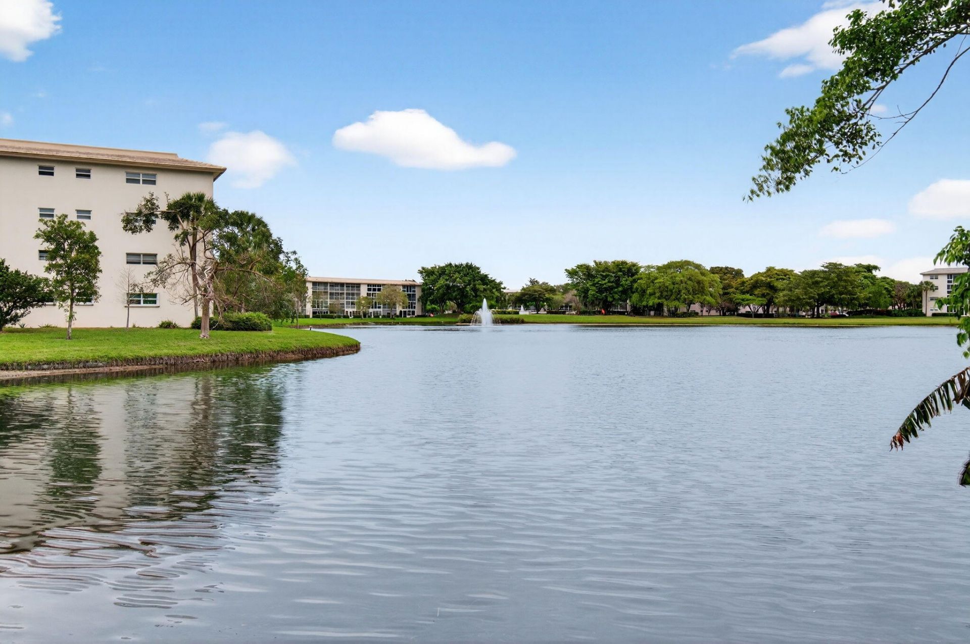 2902 Victoria Circle, Unit J-2, Coconut Creek, FL 33066 Photo
