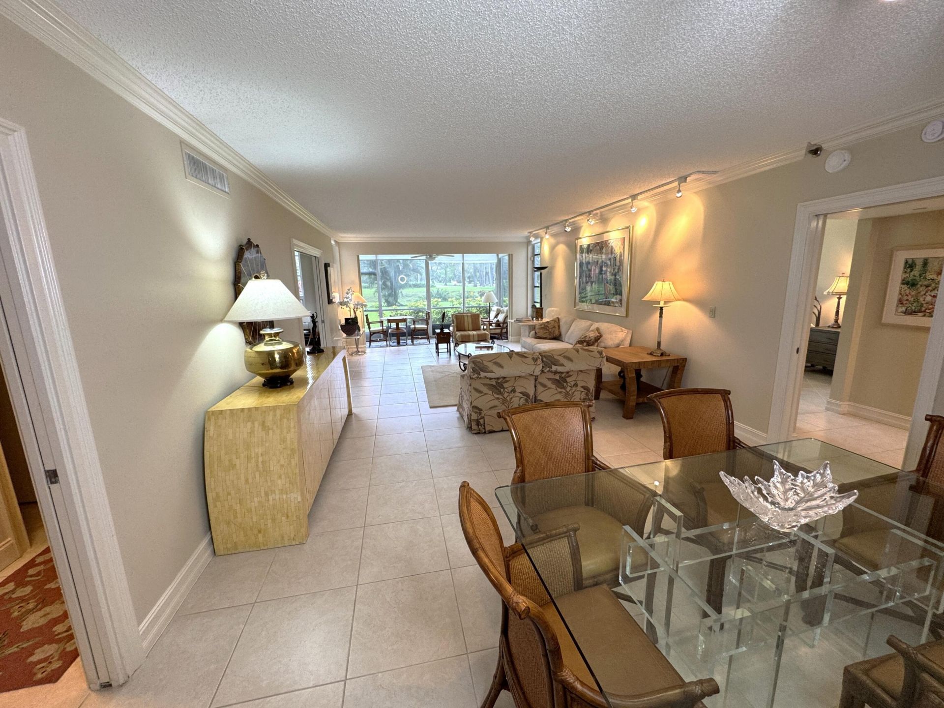 625 Oaks Drive, Unit 106, Pompano Beach, FL 33069 Photo