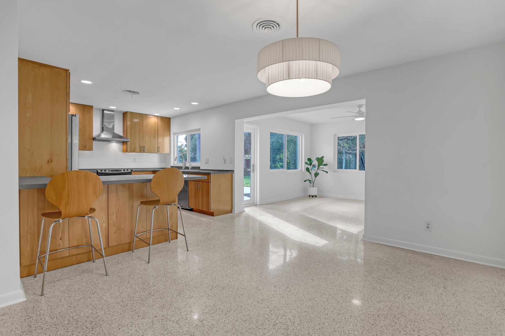 532 Gulf Road, North Palm Beach, FL 33408 Photo