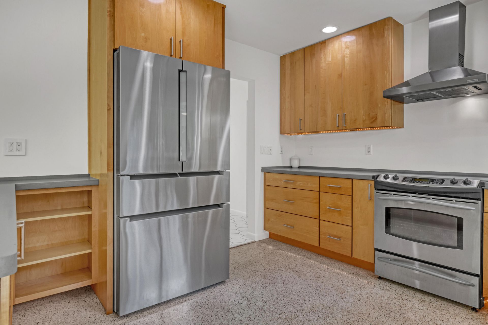 532 Gulf Road, North Palm Beach, FL 33408 Photo