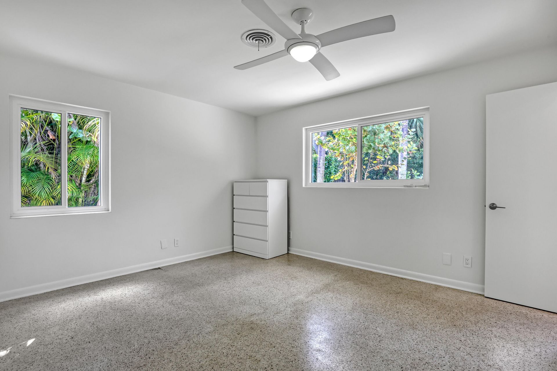 532 Gulf Road, North Palm Beach, FL 33408 Photo