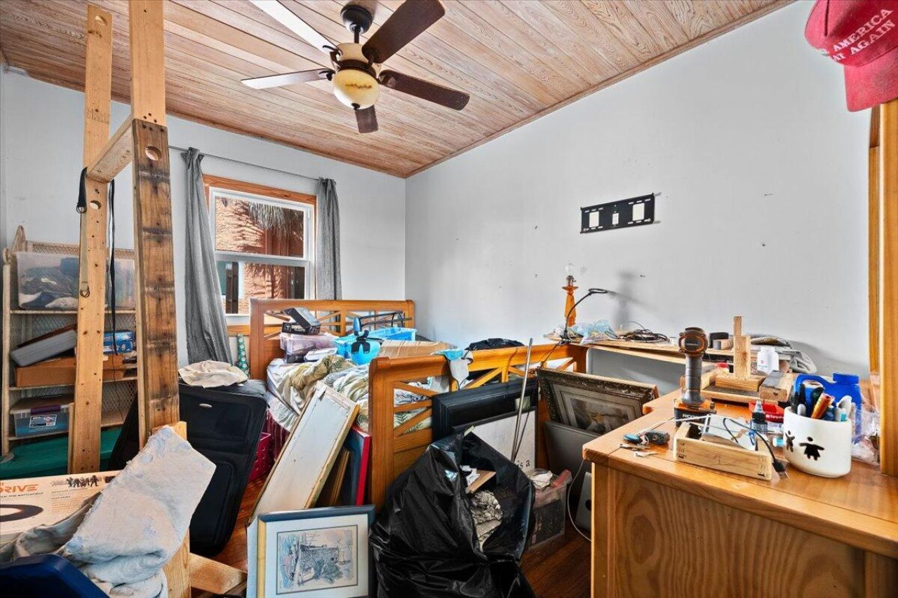 418 E Lakewood Road, West Palm Beach, FL 33405 Photo