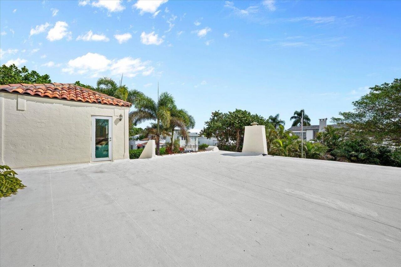 418 E Lakewood Road, West Palm Beach, FL 33405 Photo