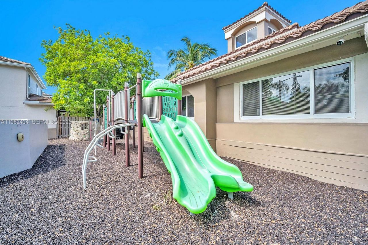 2640 Rampart Way N, Cooper City, FL 33026 Photo